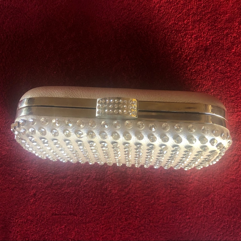 RHINESTONE CLUTCH - Picture 7 of 7